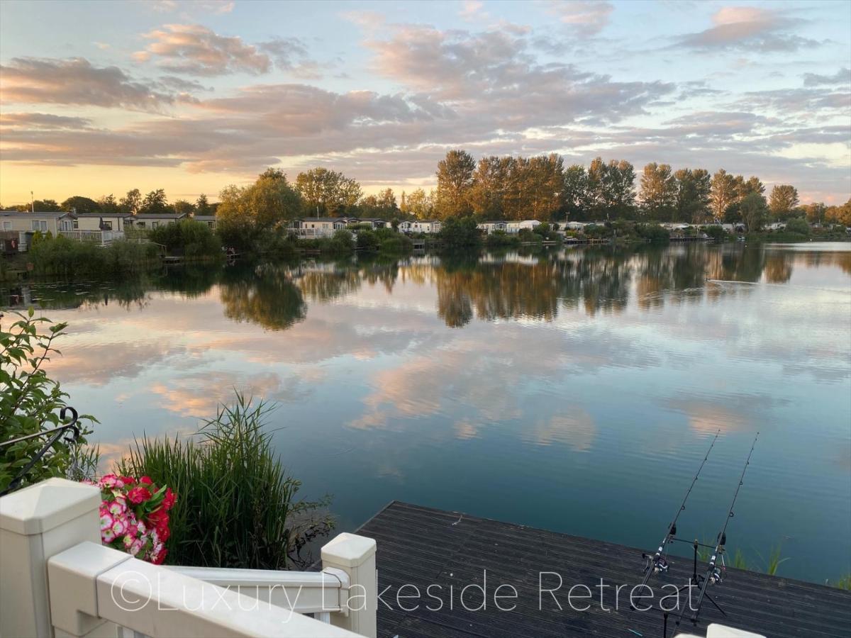 Lakeside Retreat With Hot Tub & Fishing Peg At Tattershall Lakes Country Park Ξενοδοχείο Εξωτερικό φωτογραφία