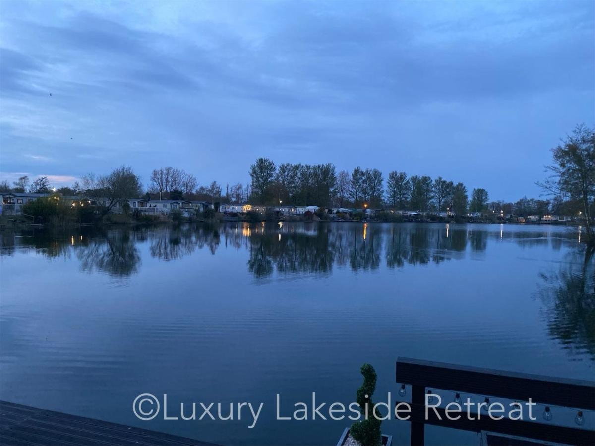 Lakeside Retreat With Hot Tub & Fishing Peg At Tattershall Lakes Country Park Ξενοδοχείο Εξωτερικό φωτογραφία