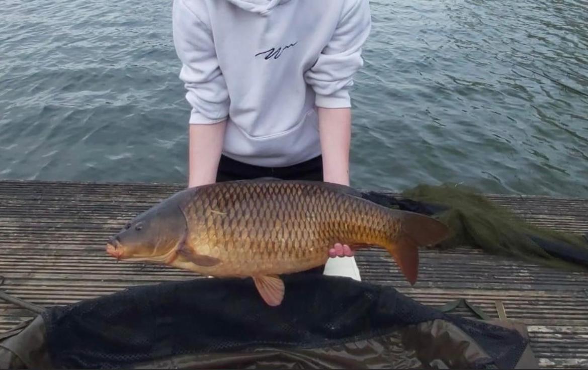 Lakeside Retreat With Hot Tub & Fishing Peg At Tattershall Lakes Country Park Ξενοδοχείο Εξωτερικό φωτογραφία